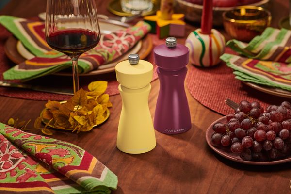 Cole & Mason Kenton 150mm Turmeric Salt or Pepper Mill