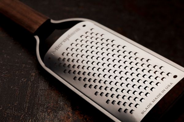 Microplane Master Series Coarse Grater