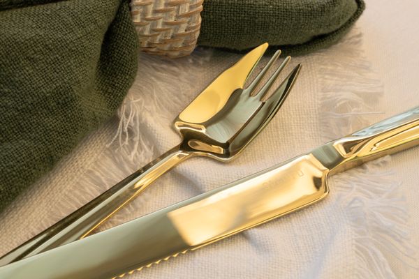 Splayd Gold Cake Knife, Server & Splayd Set/8