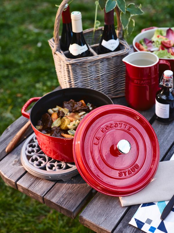 Staub Cocotte Round  26cm Cherry Red