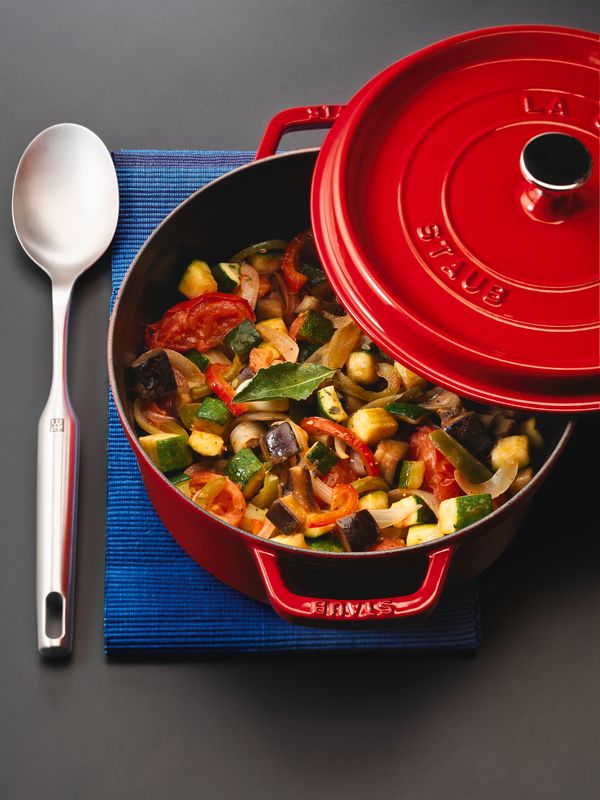 Staub Cocotte Round  26cm Cherry Red