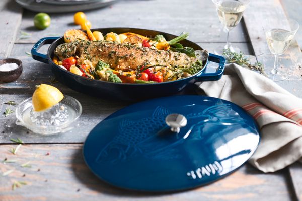 Staub Oval Dish 32cm La Mer 'Fish'