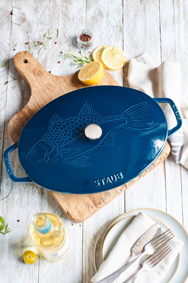 Staub Oval Dish 32cm La Mer 'Fish'