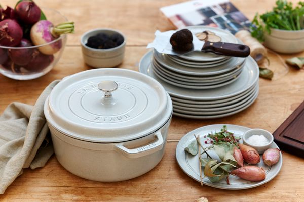 Staub Stackables 3pc Cocotte + Braiser + Pan+ Lid 24 cm White Truffle